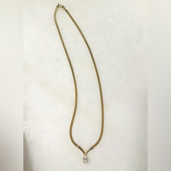 Gold Necklace with “Diamond” Beautiful Condition, Vintage, Shiny Gold - Picture 2 of 7